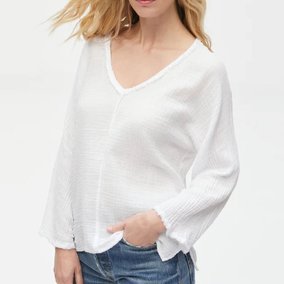 Michael Stars Tops - 🤑 SALE - MICHAEL STARS - Gio V-neck Bracelet-Sleeve Gauze Top